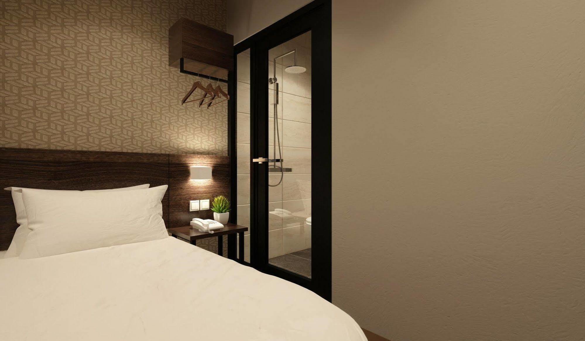 The Square Hotel Skudai Exteriér fotografie